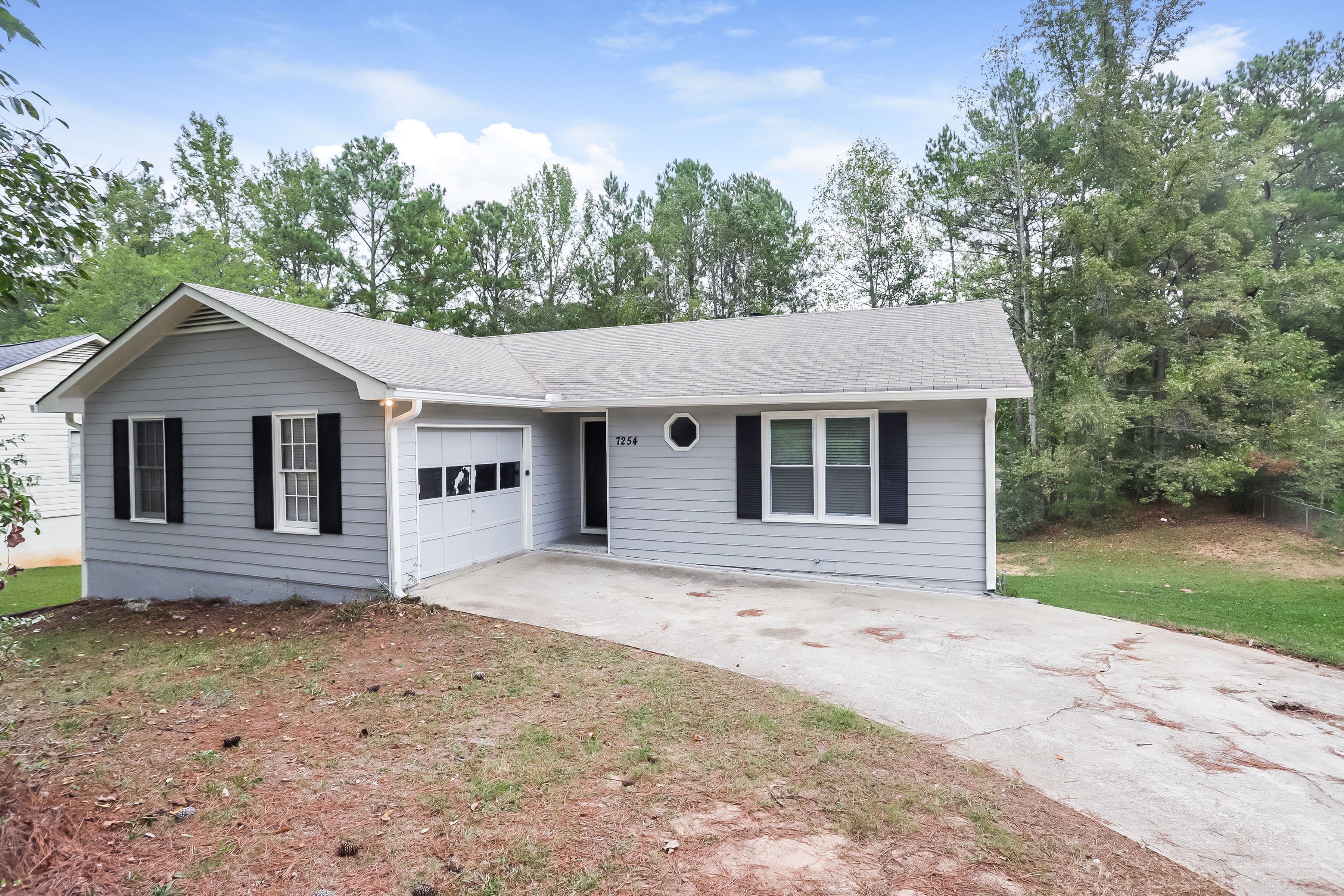 7254 Fernwood Dr Riverdale, GA 30296